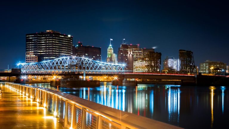 Curso de inglês para brasileiros em Newark